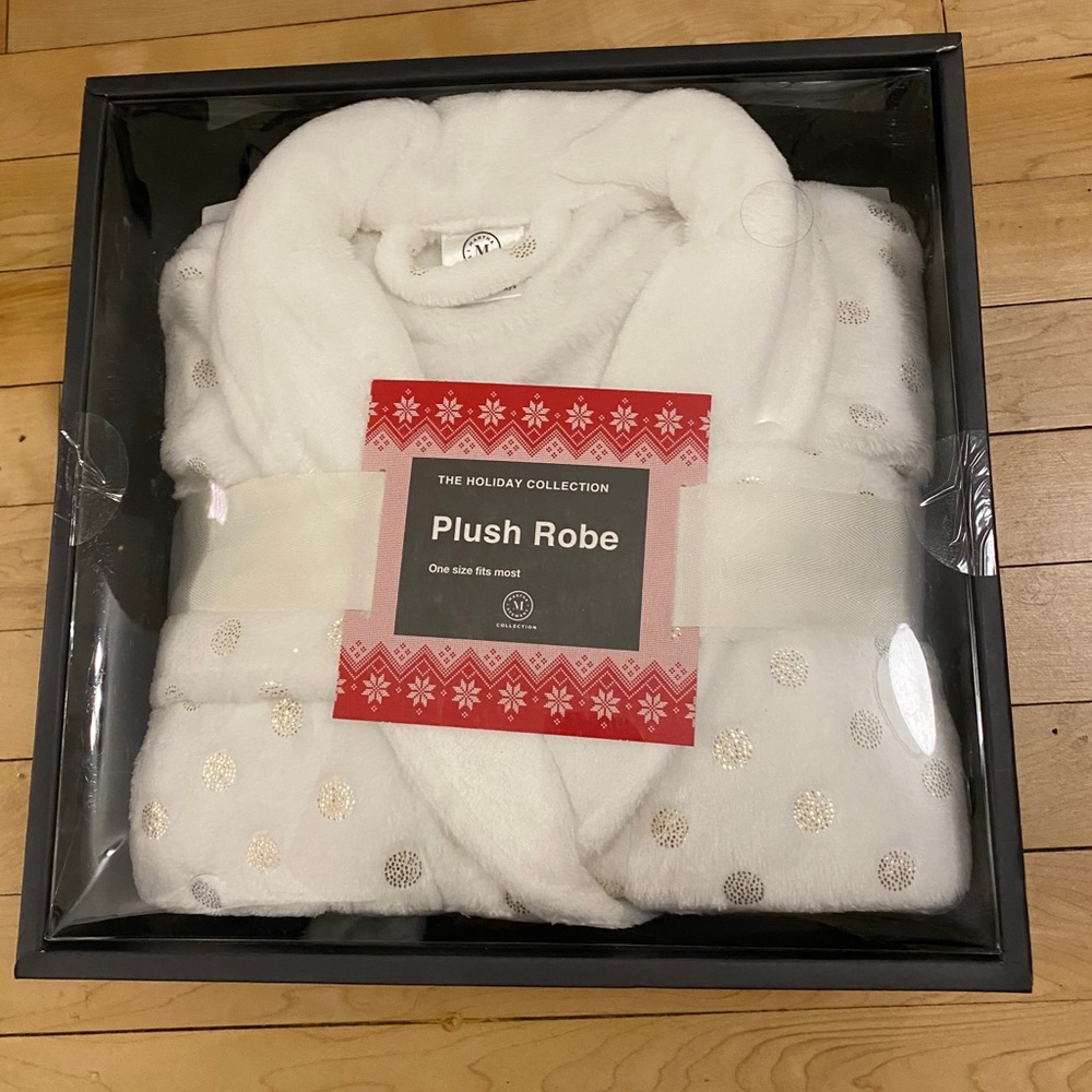 Martha Stewart Plush Robe